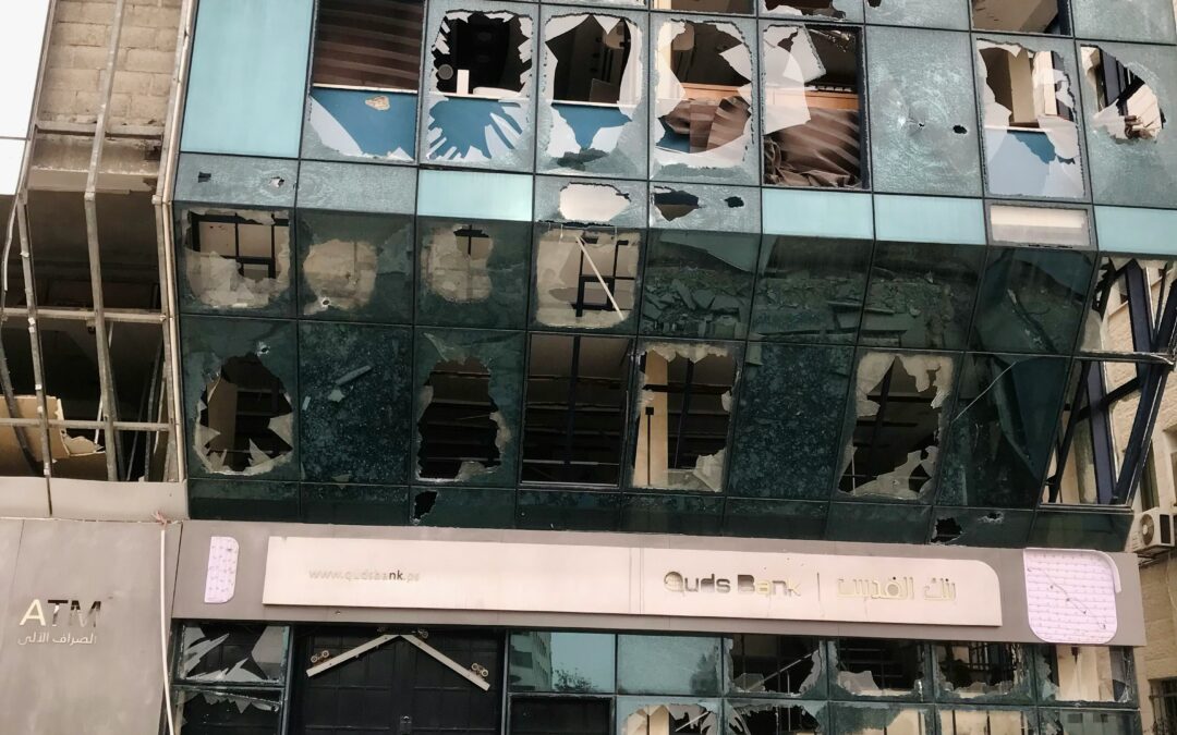 CONTRO LA LEGGE ISRAELIANA CHE ERIGE MURI